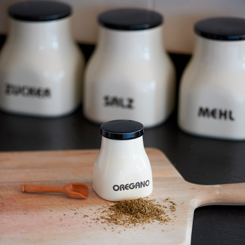 Tin of oregano 556 | Decor 009-1954