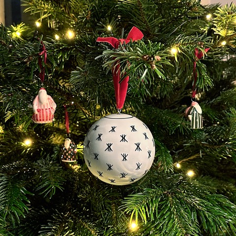 Bauble 980B | Decor 688-1102